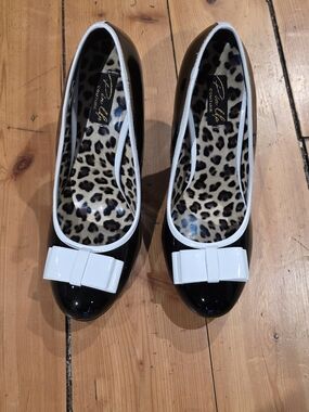 Patent Black and White Bow Shoes